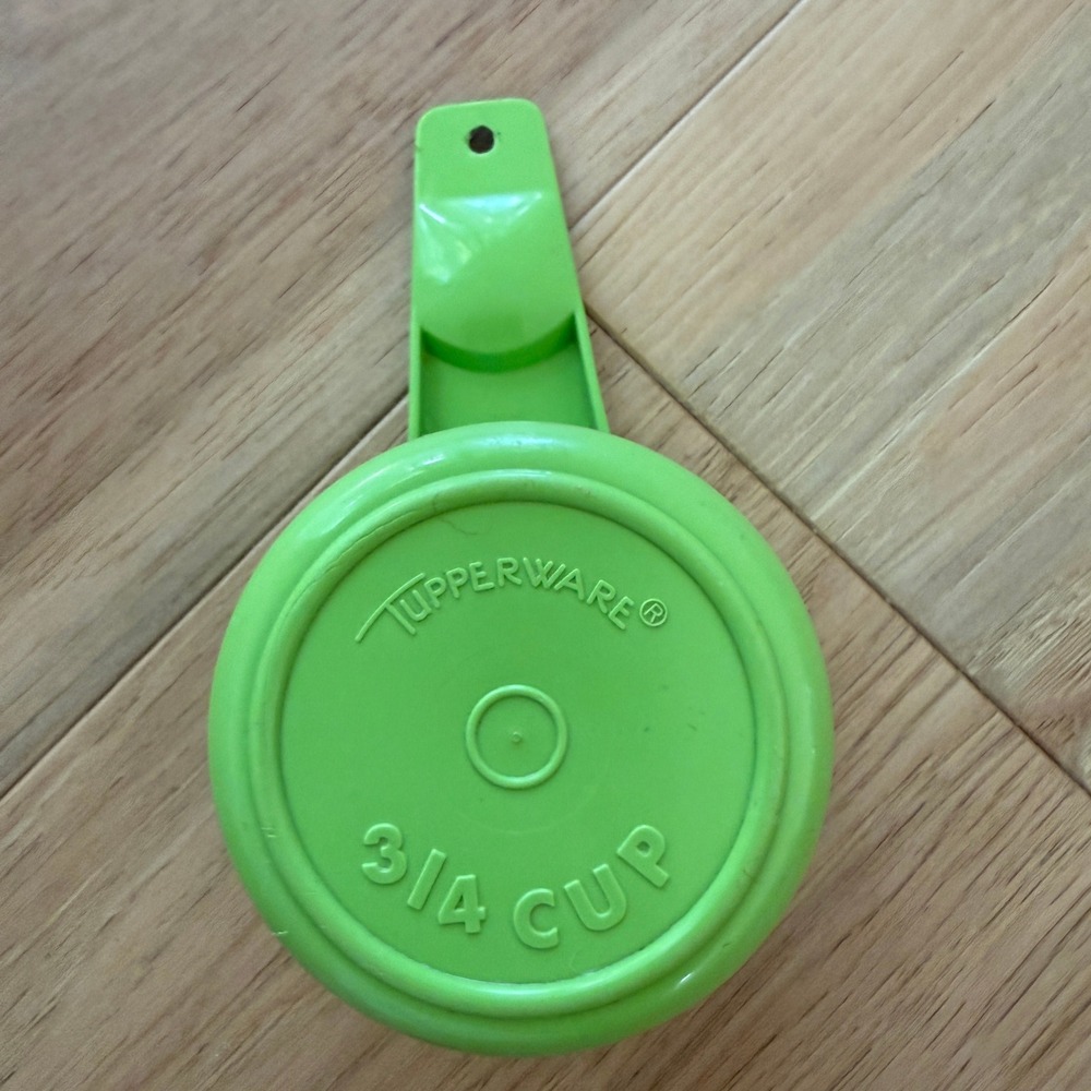 Tupperware Measuring Cup 3/4 Cup Apple Green Vintage Replacement‎ Kitchen Tool